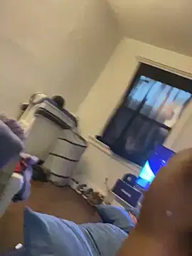 Snapshot of Bigdickbandit205 chatting on December 17, 2:11 pm Bigdickbandit205 online show from December 17, 2:11 pm