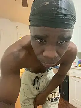 Snapshot of Bigdickbandit205 chatting on December 15, 9:20 pm Bigdickbandit205 online show from December 15, 9:20 pm