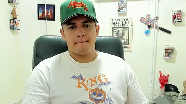 Snapshot of ney_22 chatting on October 9, 2:12 am ney 22 online show from October 9, 2:12 am