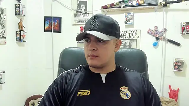 Snapshot of ney_22 chatting on September 30, 12:27 am ney 22 online show from September 30, 12:27 am