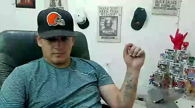 Snapshot of ney_22 chatting on February 22, 2:39 am ney 22 online show from February 22, 2:39 am