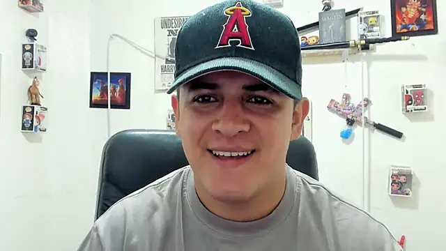 Snapshot of ney_22 chatting on September 20, 2:11 pm ney 22 online show from September 20, 2:11 pm