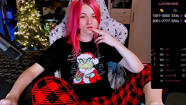 Snapshot of Elfo-s_dreams chatting on December 26, 7:03 am Elfo-s dreams online show from December 26, 7:03 am