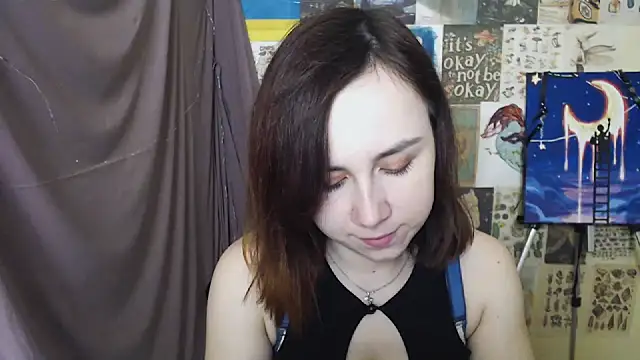 Snapshot of VeryVeryVeryShy_ chatting on March 13, 6:48 am VeryVeryVeryShy online show from March 13, 6:48 am