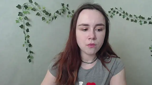 VeryVeryVeryShy  online show from March 21, 7:42 am