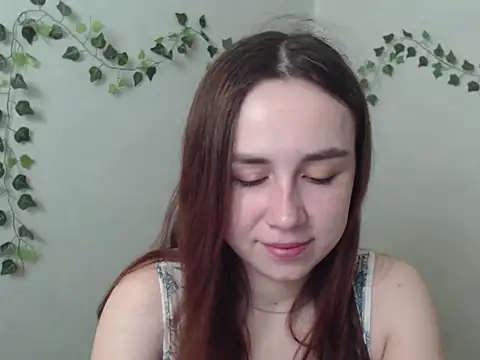 VeryVeryVeryShy  online show from March 27, 6:44 am