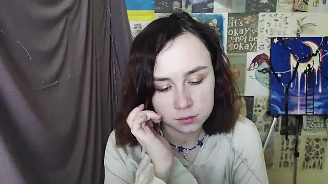 Snapshot of VeryVeryVeryShy_ chatting on February 23, 12:59 pm VeryVeryVeryShy online show from February 23, 12:59 pm