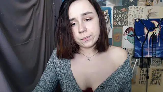 Snapshot of VeryVeryVeryShy_ chatting on February 21, 9:45 am VeryVeryVeryShy online show from February 21, 9:45 am