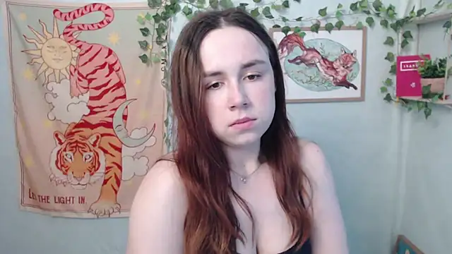 Snapshot of VeryVeryVeryShy_ chatting on June 12, 5:38 am VeryVeryVeryShy online show from June 12, 5:38 am