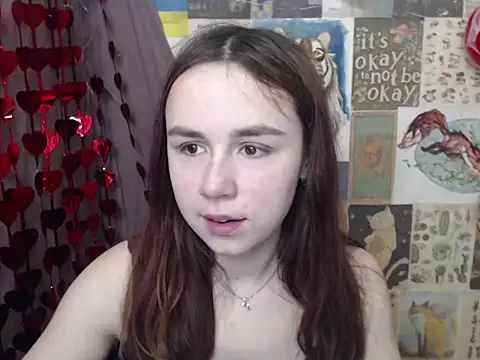 VeryVeryVeryShy  online show from February 11, 7:08 am