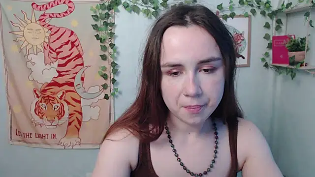 Snapshot of VeryVeryVeryShy_ chatting on July 11, 5:41 am VeryVeryVeryShy online show from July 11, 5:41 am