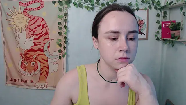Snapshot of VeryVeryVeryShy_ chatting on July 16, 5:26 am VeryVeryVeryShy online show from July 16, 5:26 am