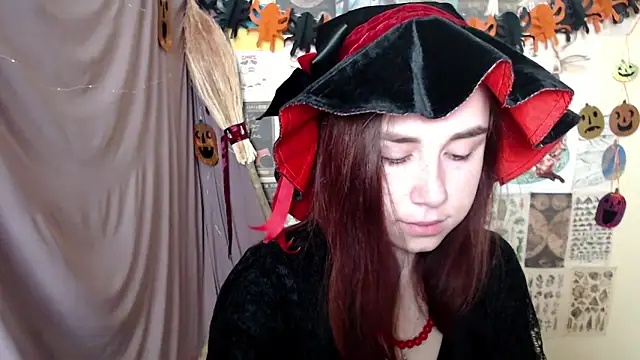 VeryVeryVeryShy  online show from October 31, 6:21 am