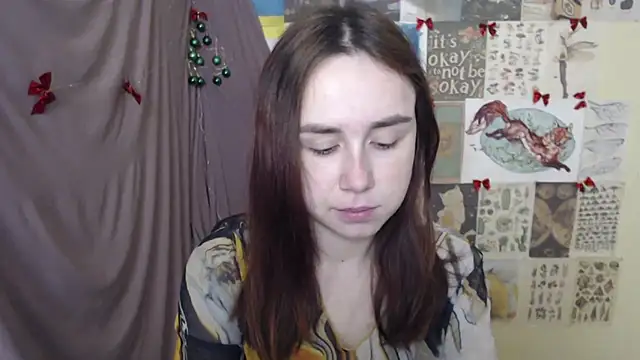 VeryVeryVeryShy  online show from January 6, 6:28 am