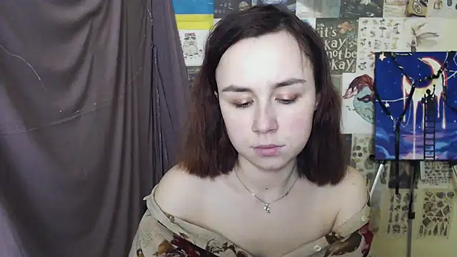Snapshot of VeryVeryVeryShy_ chatting on February 25, 9:31 am VeryVeryVeryShy online show from February 25, 9:31 am