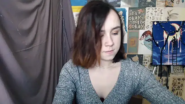 Snapshot of VeryVeryVeryShy_ chatting on February 21, 6:40 am VeryVeryVeryShy online show from February 21, 6:40 am