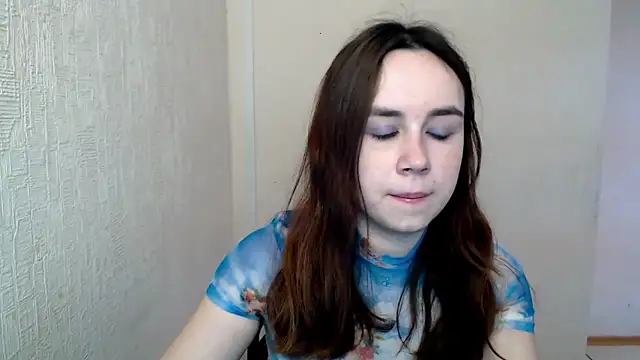 VeryVeryVeryShy  online show from February 23, 6:47 am