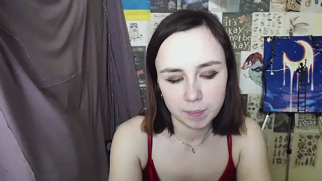 Snapshot of VeryVeryVeryShy_ chatting on March 8, 10:43 am VeryVeryVeryShy online show from March 8, 10:43 am