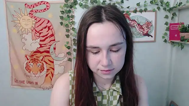 VeryVeryVeryShy  online show from June 2, 5:40 am
