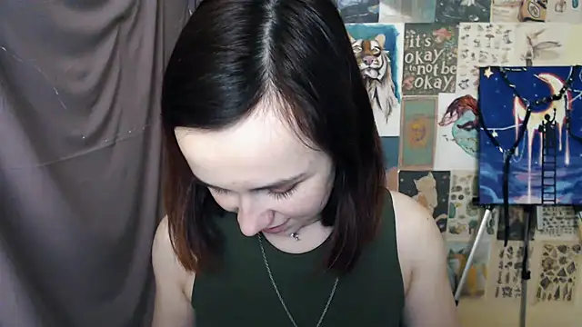 Snapshot of VeryVeryVeryShy_ chatting on February 12, 9:52 am VeryVeryVeryShy online show from February 12, 9:52 am