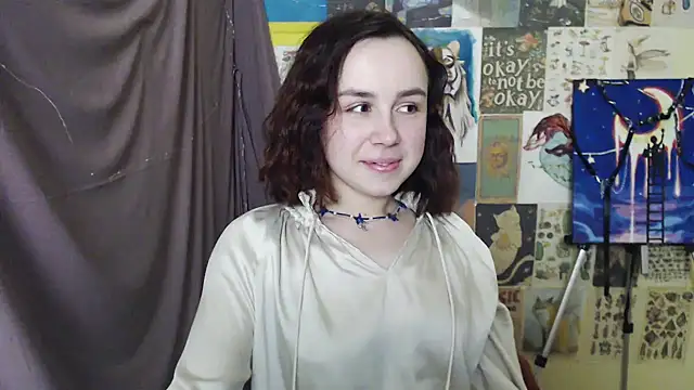 Snapshot of VeryVeryVeryShy_ chatting on February 23, 9:55 am VeryVeryVeryShy online show from February 23, 9:55 am