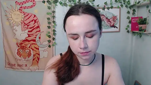 Snapshot of VeryVeryVeryShy_ chatting on July 15, 5:47 am VeryVeryVeryShy online show from July 15, 5:47 am