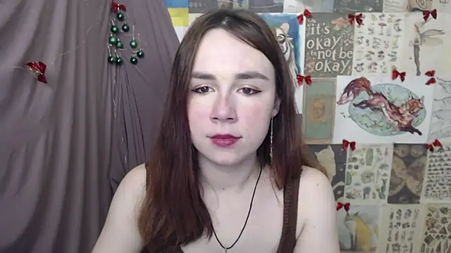 VeryVeryVeryShy  online show from January 14, 7:01 am