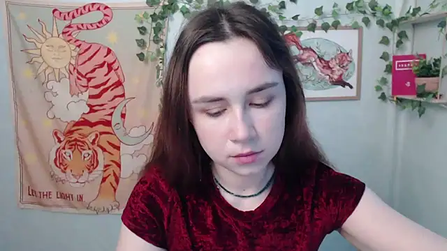 Snapshot of VeryVeryVeryShy_ chatting on June 6, 5:34 am VeryVeryVeryShy online show from June 6, 5:34 am