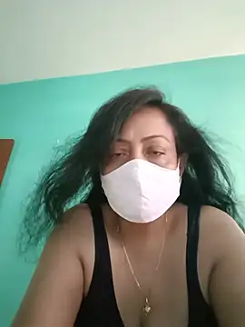 Snapshot of love_suman chatting on June 6, 2:39 am love suman online show from June 6, 2:39 am