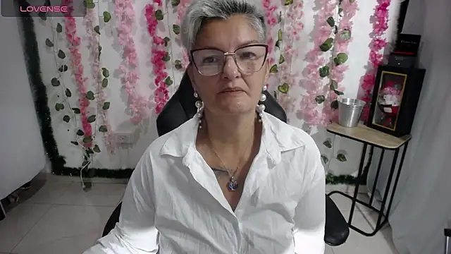 bety-cum2 online show from February 17, 11:13 am