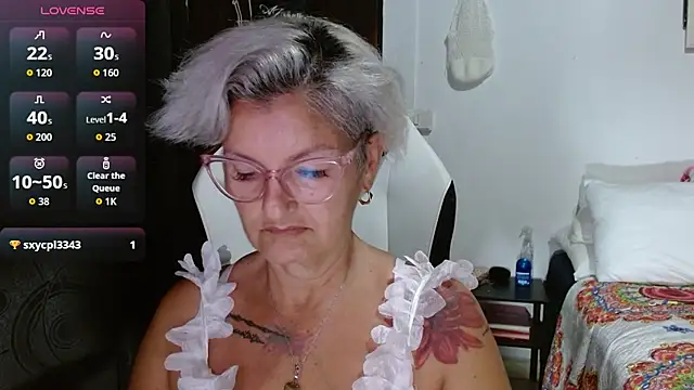 bety-cum2 online show from April 13, 10:03 pm