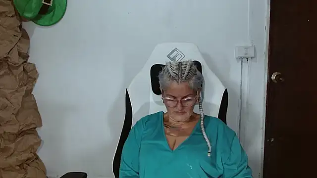 bety-cum2 online show from March 1, 12:54 am