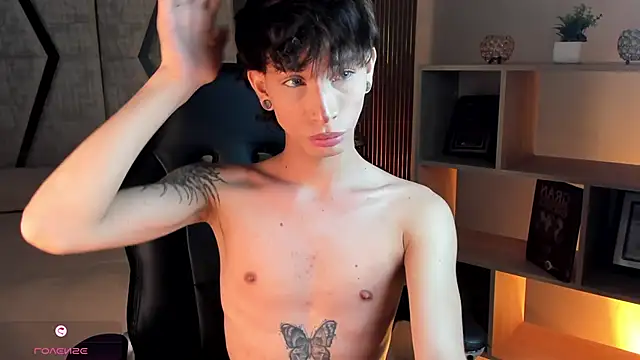 AndyWiilliams online show from April 5, 8:59 pm