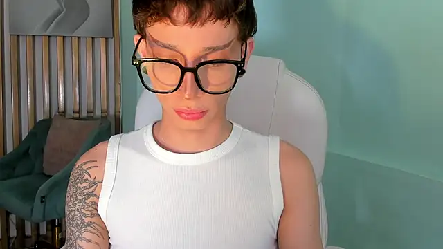 Snapshot of AndyWiilliams chatting on June 11, 9:23 pm AndyWiilliams online show from June 11, 9:23 pm