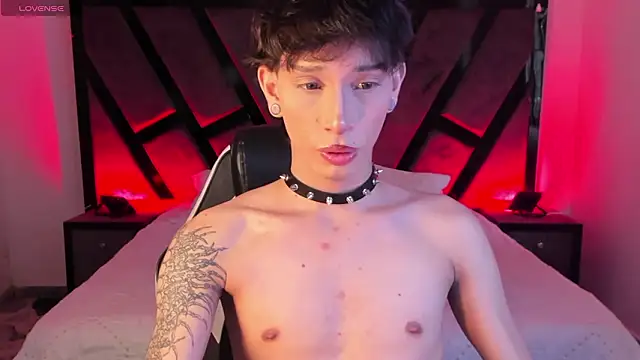 AndyWiilliams online show from February 12, 10:09 pm