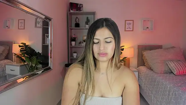 Snapshot of little_antonela chatting on February 5, 2:26 pm little antonela online show from February 5, 2:26 pm