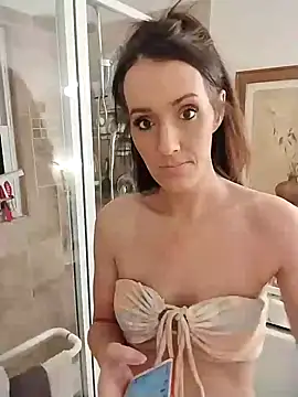 Snapshot of goddessnathalie1 chatting on January 5, 1:13 am goddessnathalie1 online show from January 5, 1:13 am