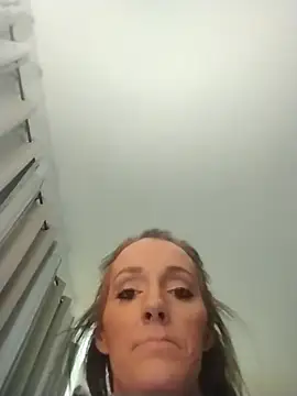 Snapshot of goddessnathalie1 chatting on February 28, 10:20 am goddessnathalie1 online show from February 28, 10:20 am