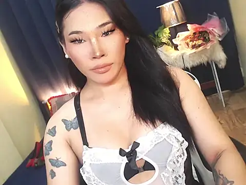 Snapshot of Ur_Fantastic_Lina chatting on October 19, 3:59 pm Ur Fantastic Lina online show from October 19, 3:59 pm