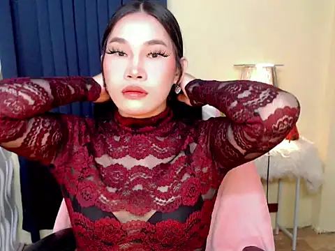 Snapshot of Ur_Fantastic_Lina chatting on December 3, 5:56 pm Ur Fantastic Lina online show from December 3, 5:56 pm