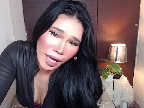 Ur Fantastic Lina online show from April 11, 11:41 pm