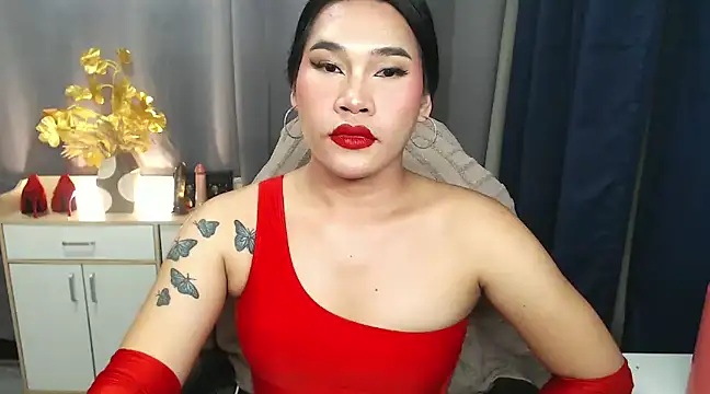 Snapshot of Ur_Fantastic_Lina chatting on January 18, 3:20 am Ur Fantastic Lina online show from January 18, 3:20 am