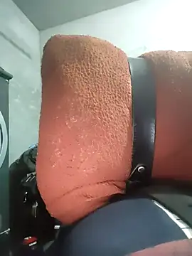 Snapshot of Hot2612 chatting on February 1, 1:31 pm Hot2612 online show from February 1, 1:31 pm