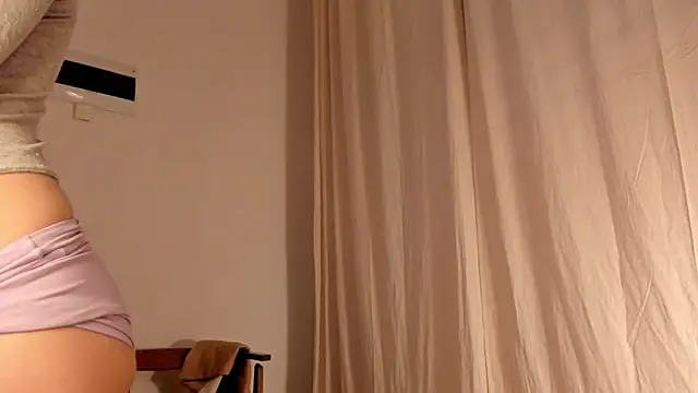 hee jeen online show from February 23, 2:46 pm