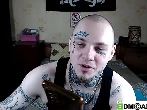 Keny Collins online show from April 4, 7:20 pm