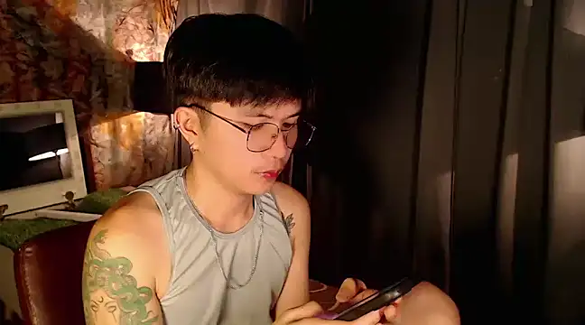 Sexy Handsome Drex online show from February 15, 7:49 am