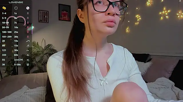 Virtual Girll online show from March 14, 3:07 pm