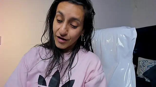 lauren fit online show from February 4, 11:38 am