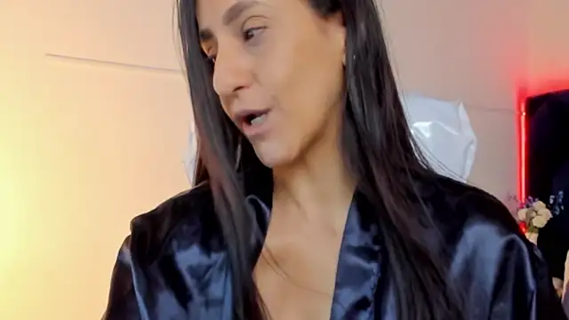 lauren fit online show from March 31, 6:43 pm