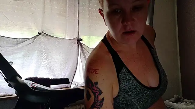 Snapshot of wetgerman_2 chatting on July 6, 10:11 am wetgerman 2 online show from July 6, 10:11 am